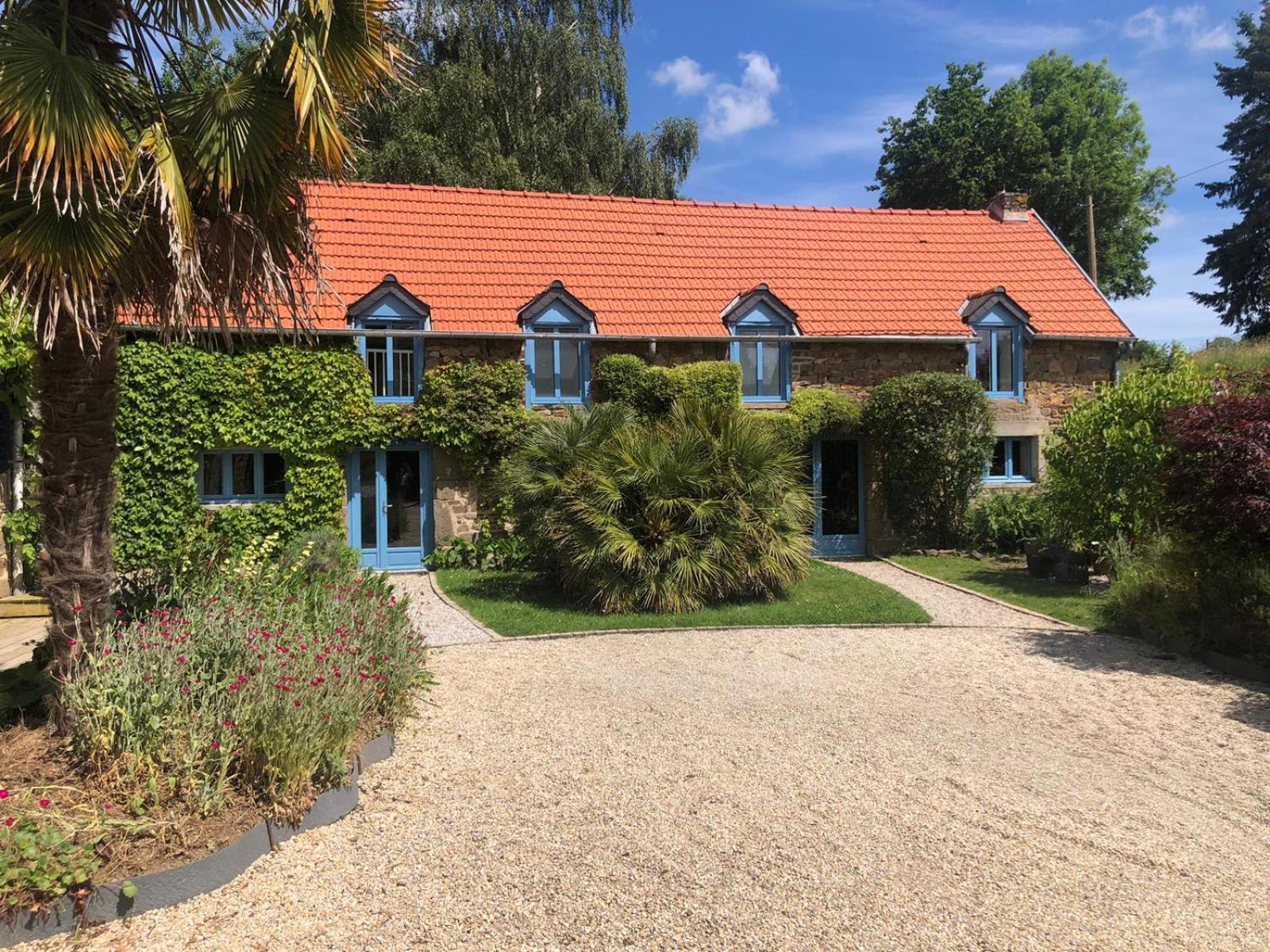 Gites De La Touche Aux Pourvoirs Combourg Bagian luar foto